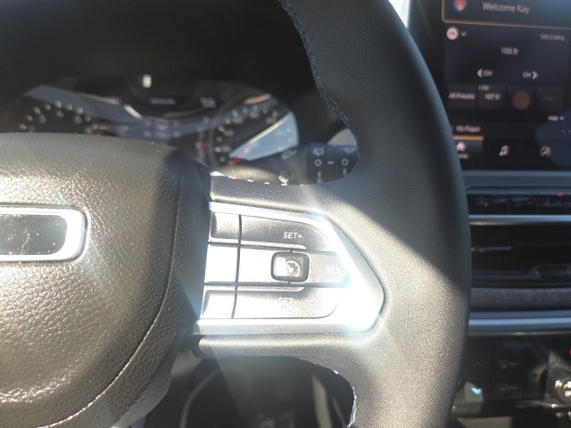 used 2022 Jeep Compass car, priced at $18,956