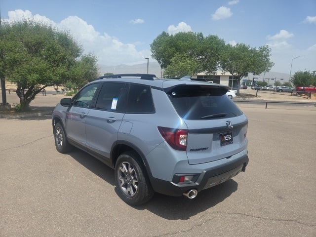used 2022 Honda Passport car, priced at $35,959