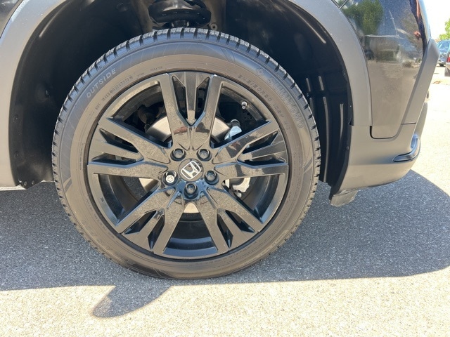 used 2022 Honda Pilot car, priced at $32,555