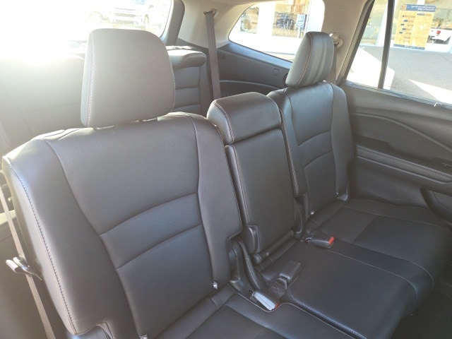 used 2022 Honda Pilot car, priced at $29,555