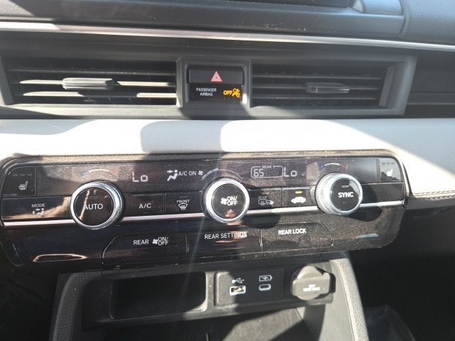 used 2024 Honda Pilot car, priced at $42,555