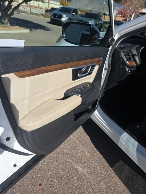 used 2019 Honda CR-V car, priced at $27,777