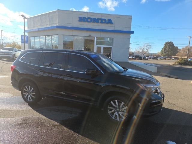 used 2022 Honda Pilot car, priced at $29,555