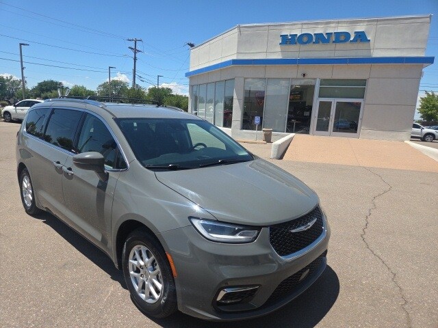 used 2021 Chrysler Pacifica car, priced at $18,959