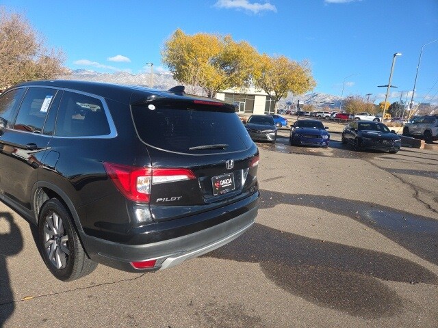 used 2022 Honda Pilot car, priced at $29,555