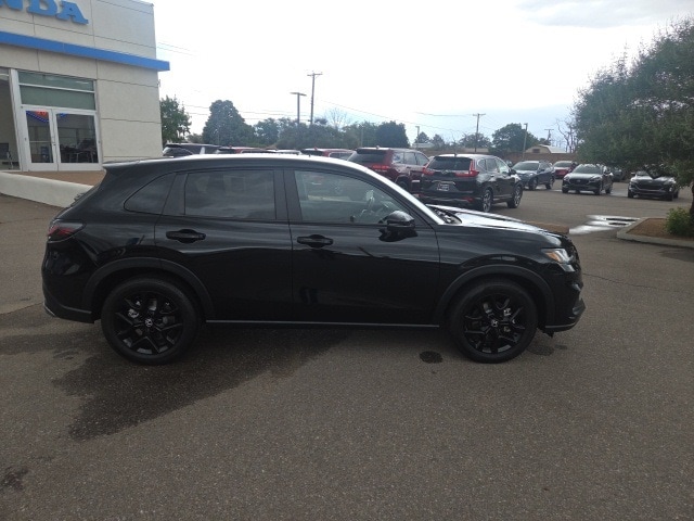 used 2025 Honda HR-V car, priced at $33,300