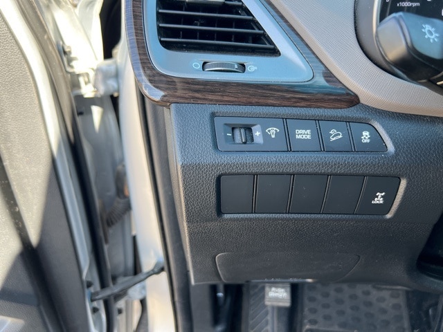 used 2018 Hyundai Santa Fe Sport car, priced at $17,777