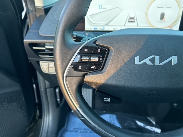 used 2024 Kia EV6 car, priced at $33,333