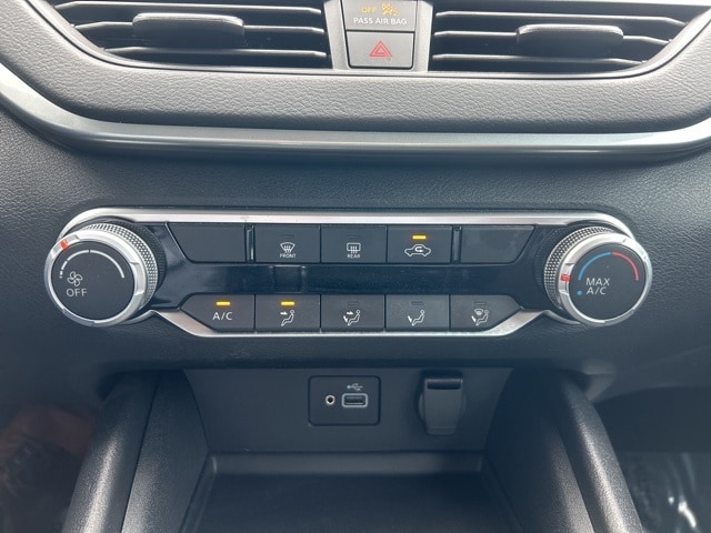 used 2023 Nissan Altima car, priced at $20,959