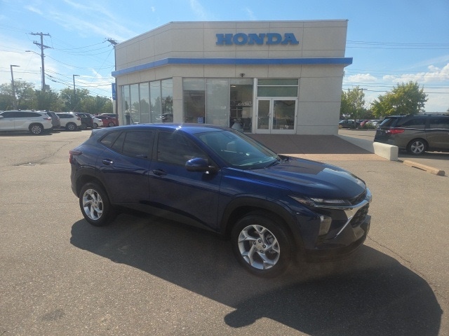 used 2024 Chevrolet Trax car, priced at $21,959