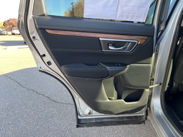 used 2019 Honda CR-V car, priced at $25,555