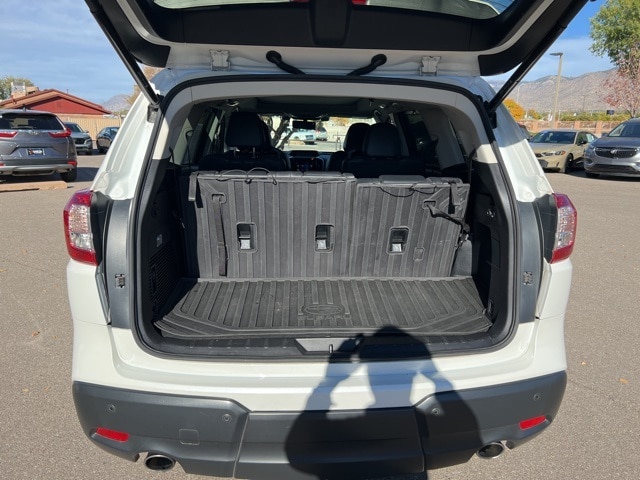 used 2021 Subaru Ascent car, priced at $26,333