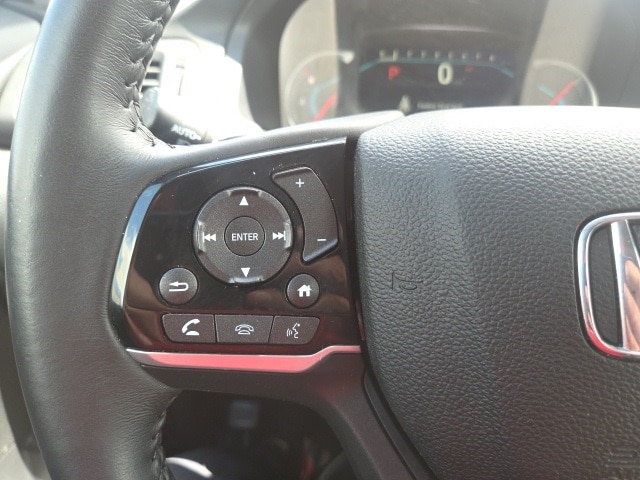 used 2022 Honda Pilot car, priced at $35,556