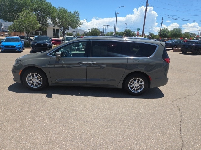 used 2021 Chrysler Pacifica car, priced at $18,959