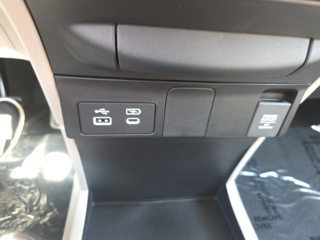 used 2025 Honda Odyssey car, priced at $43,958