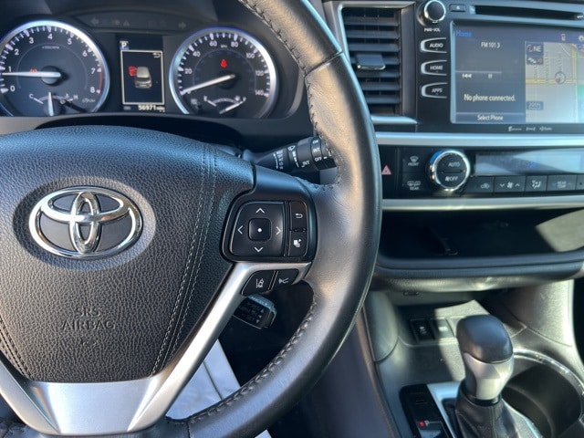 used 2017 Toyota Highlander car, priced at $27,555