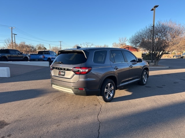 used 2024 Honda Pilot car, priced at $39,900