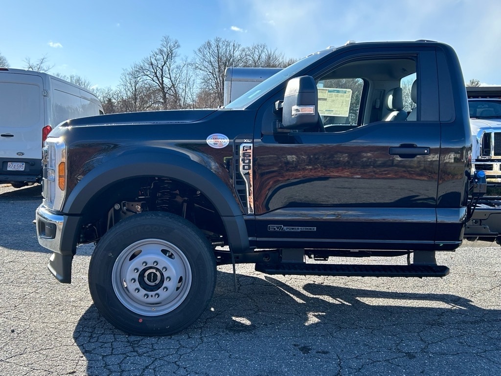 new 2024 Ford F600 Super Duty car