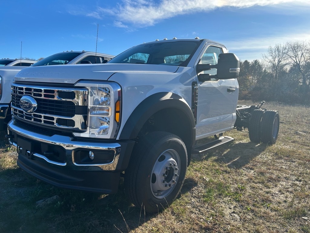 new 2024 Ford F600 Super Duty car