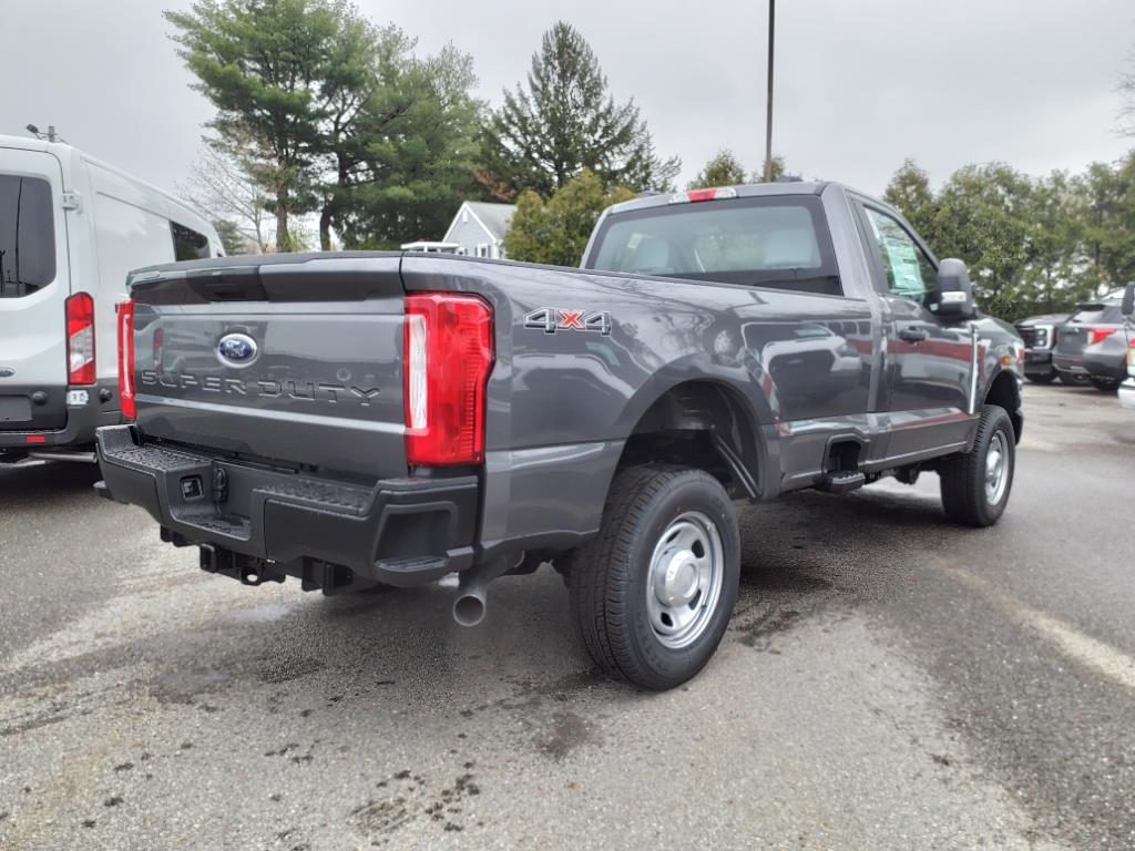 new 2024 Ford F-350 Super Duty car