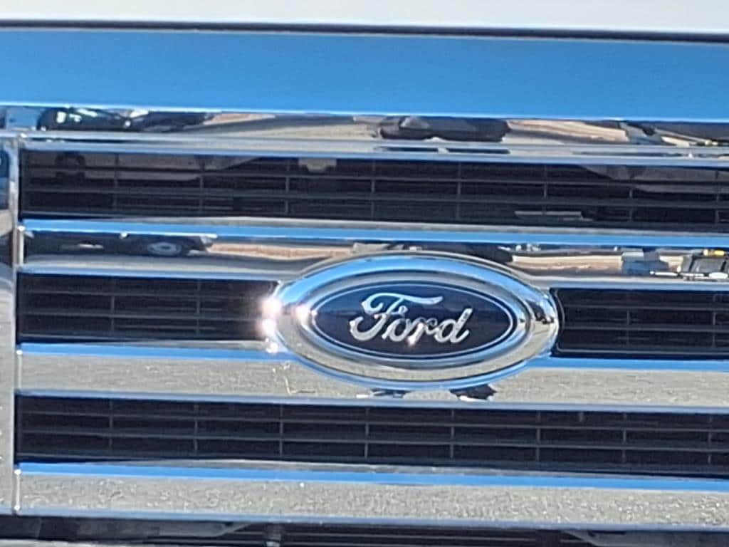 new 2025 Ford E350 Super Duty car