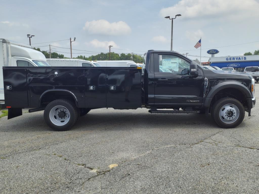 new 2024 Ford F-450 Super Duty car