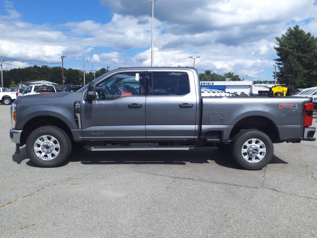 new 2024 Ford F-350 Super Duty car