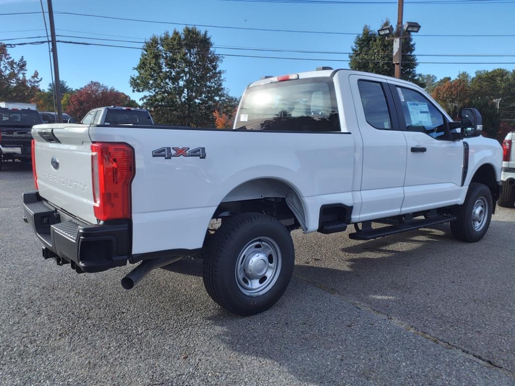 new 2024 Ford F-350 Super Duty car