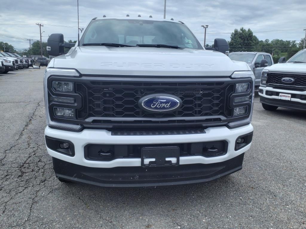 new 2024 Ford F-350 Super Duty car