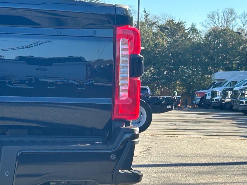 new 2024 Ford F-350 Super Duty car