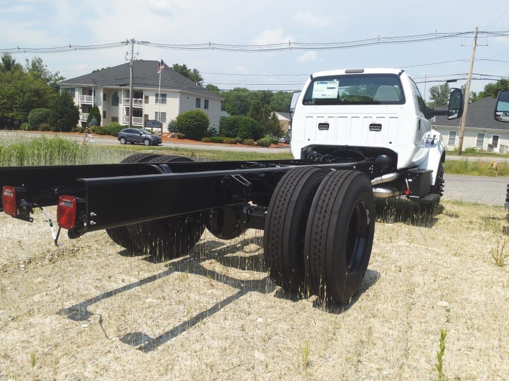 new 2025 Ford F750 Super Duty car