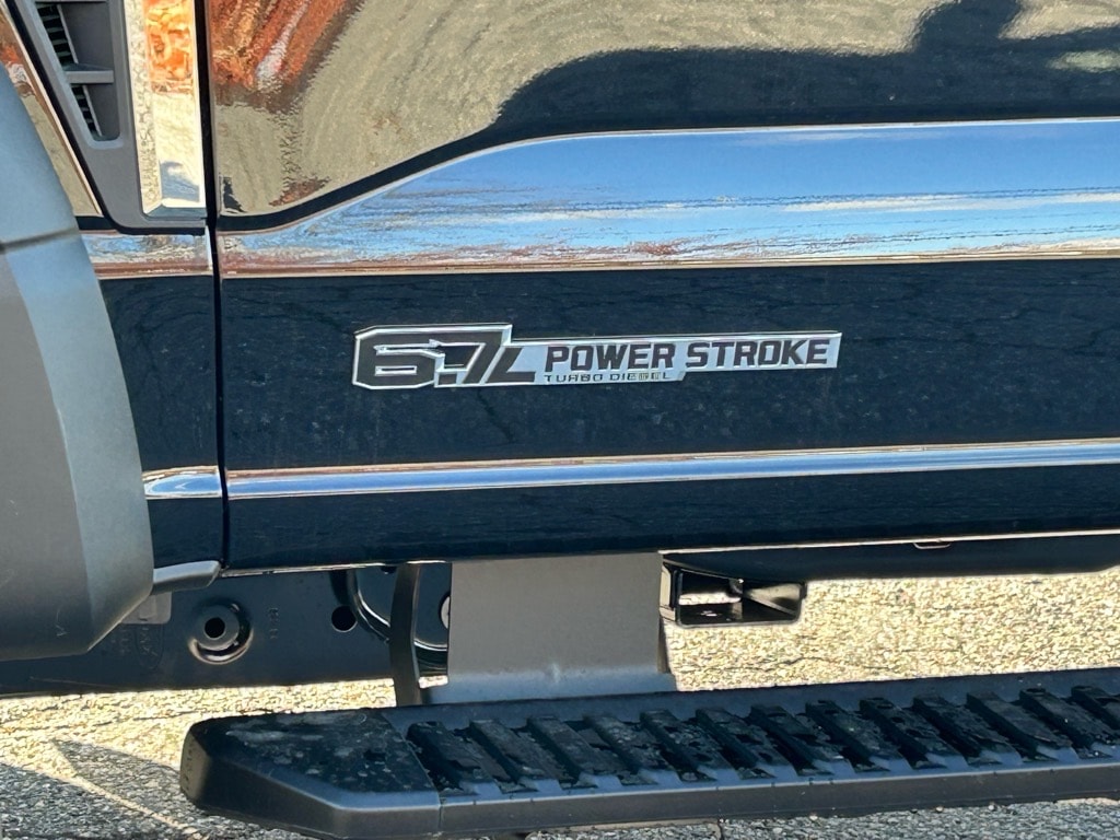 new 2024 Ford F600 Super Duty car