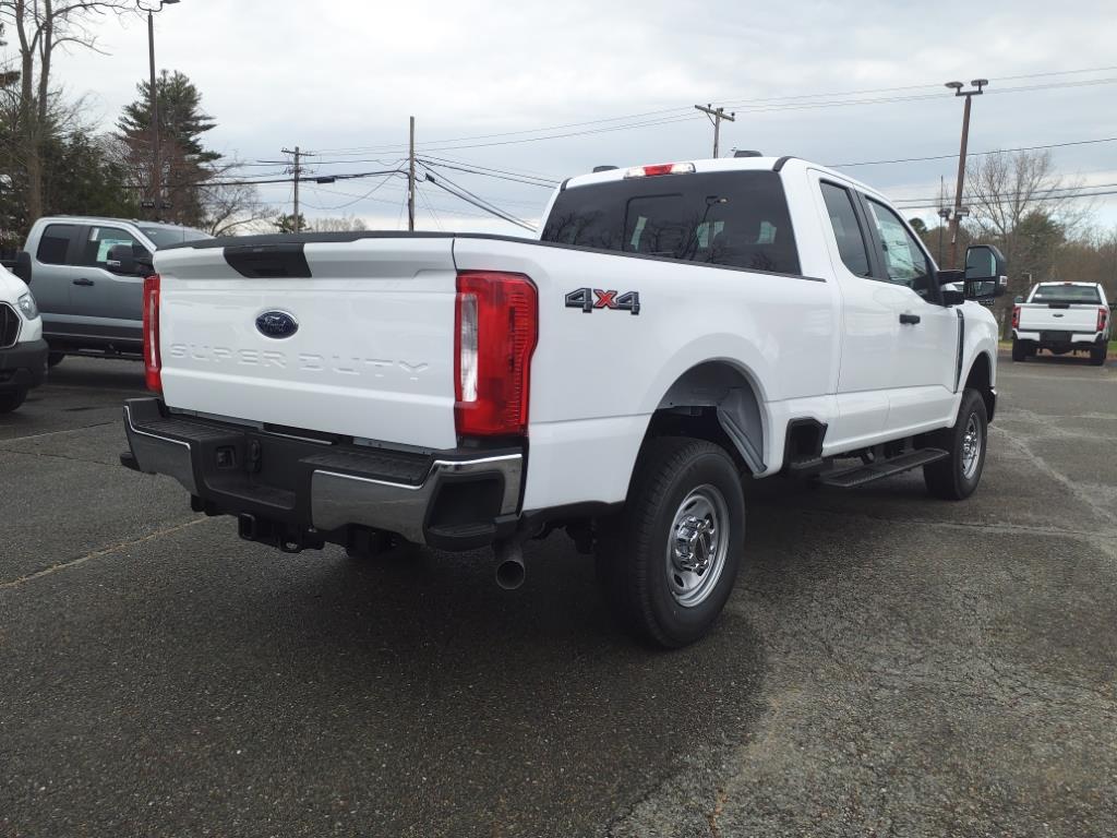 new 2024 Ford F-350 Super Duty car