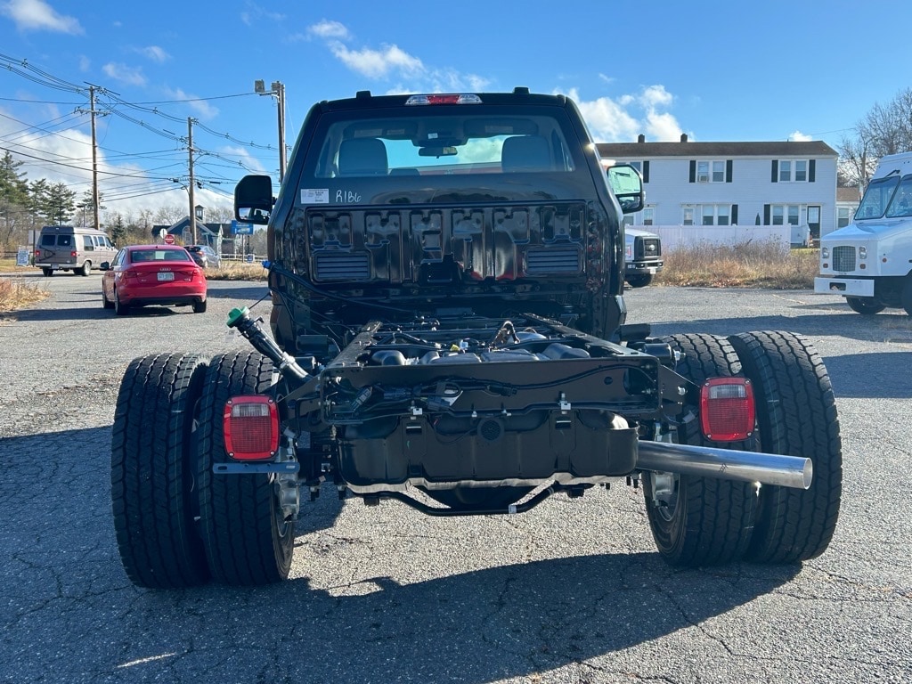 new 2024 Ford F600 Super Duty car