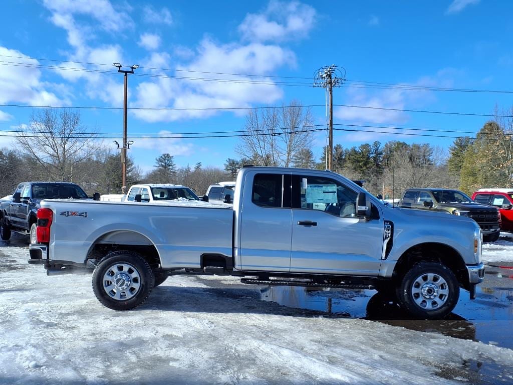 new 2024 Ford F-350 Super Duty car