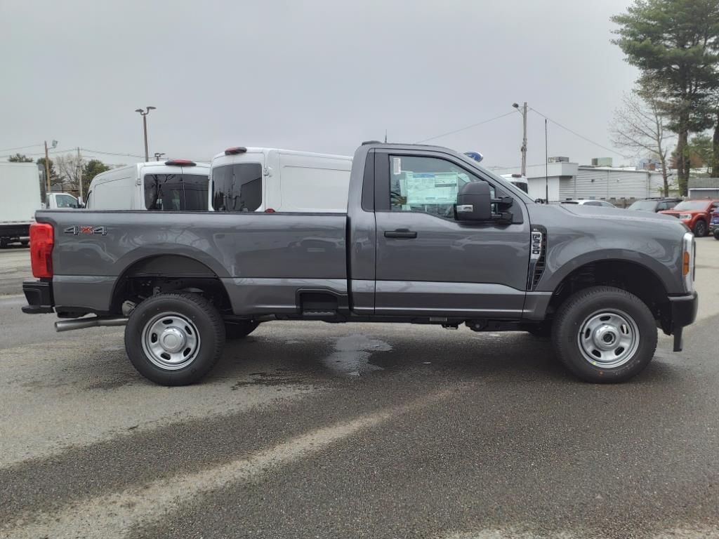 new 2024 Ford F-350 Super Duty car