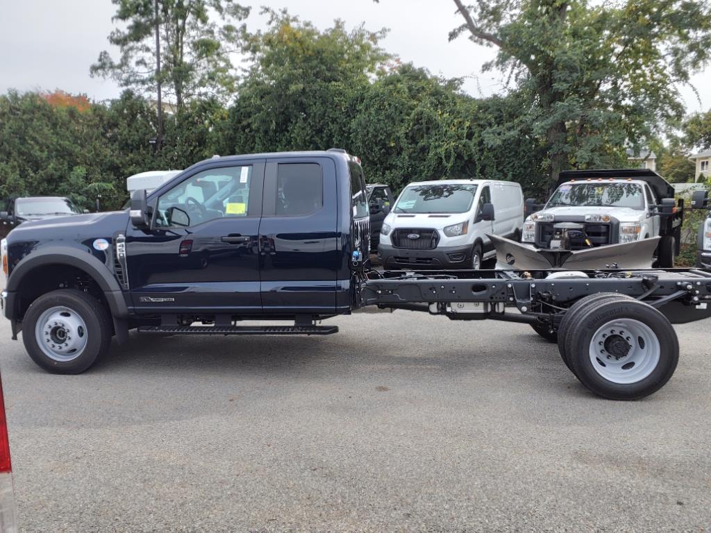 new 2024 Ford F-450 Super Duty car