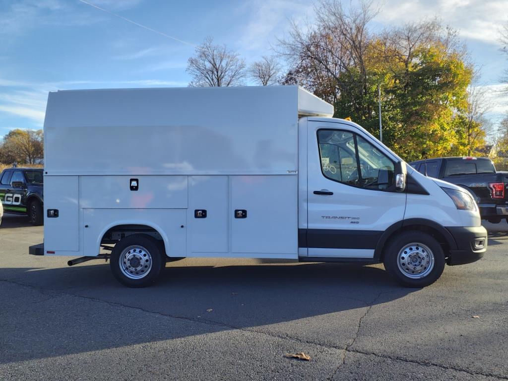 new 2024 Ford Transit T-350 car