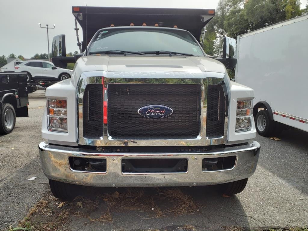 new 2025 Ford F650 Super Duty car