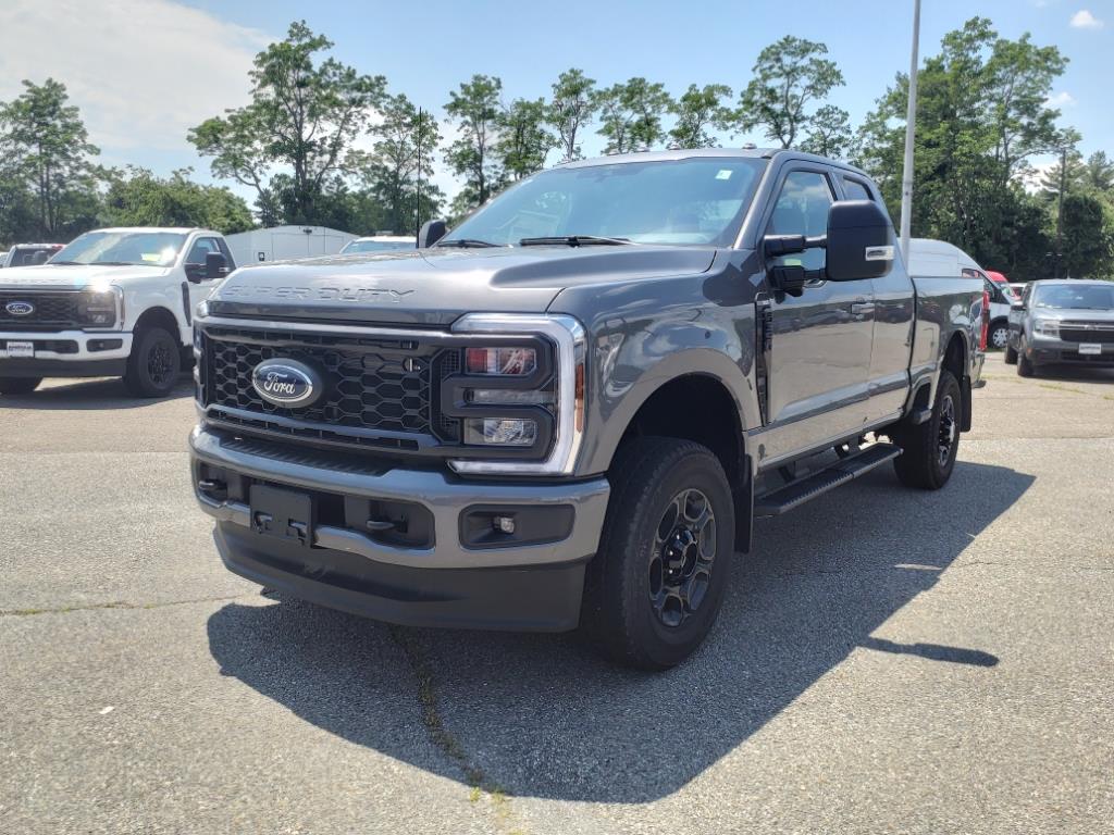 new 2024 Ford F-350 Super Duty car