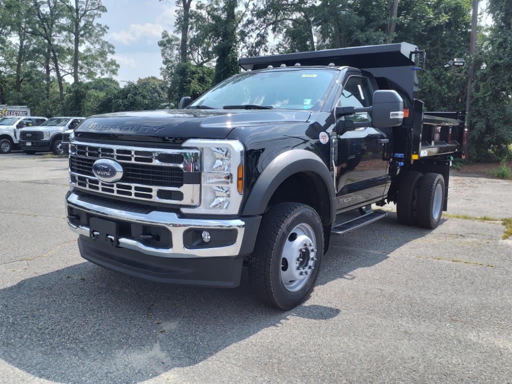 new 2024 Ford F-550 Super Duty car