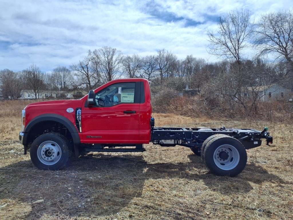 new 2024 Ford F600 Super Duty car