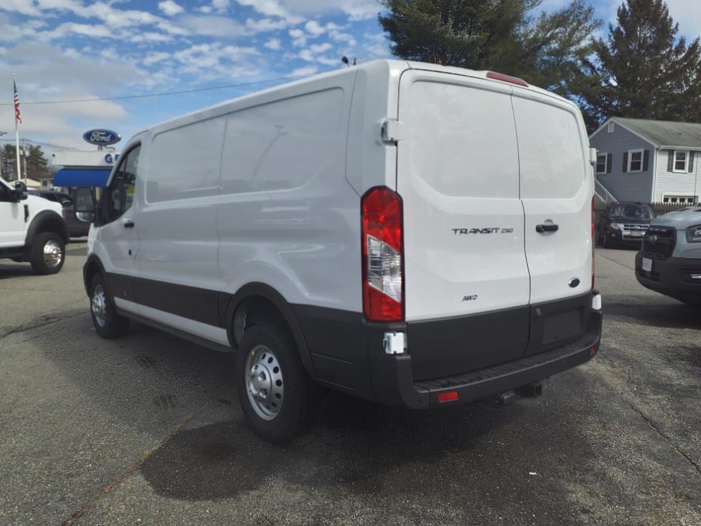 new 2024 Ford Transit T-250 car