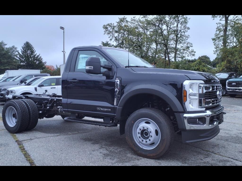 new 2024 Ford F600 Super Duty car