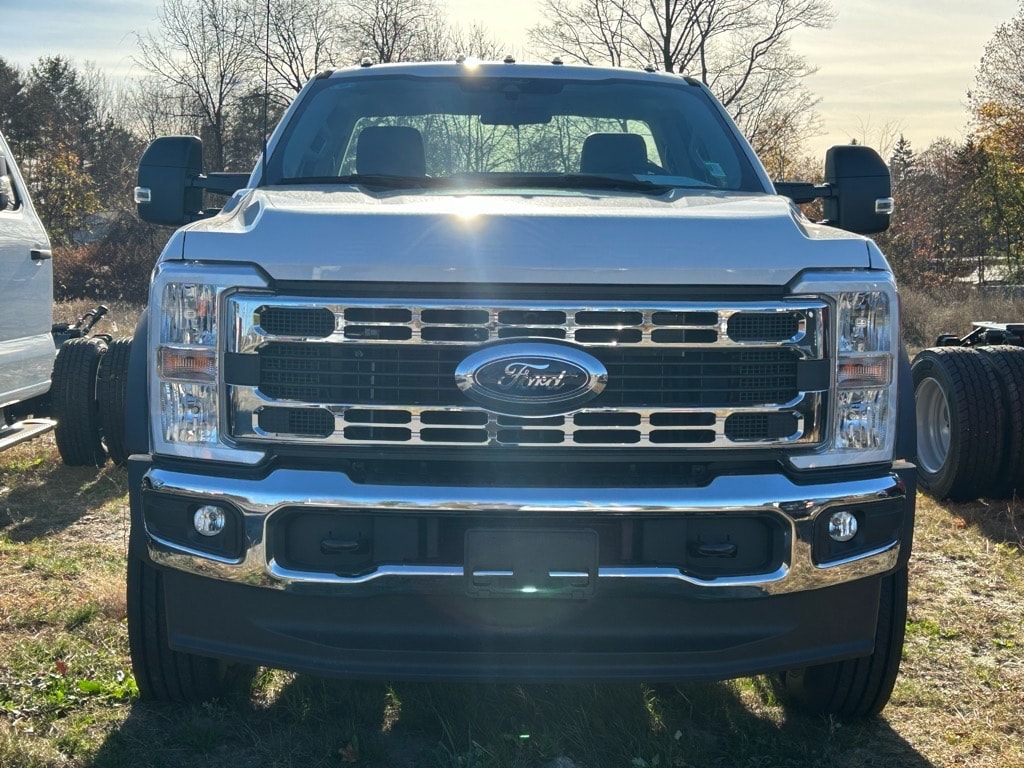 new 2024 Ford F600 Super Duty car