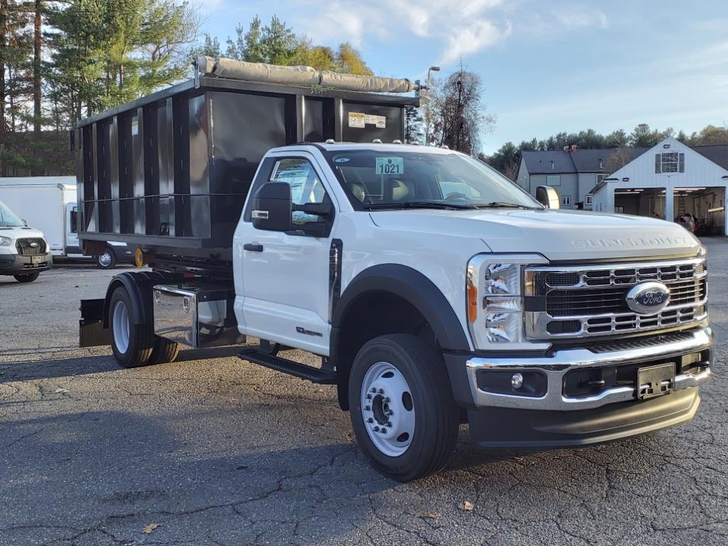 new 2023 Ford F-550 Super Duty car