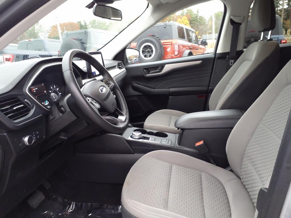 used 2022 Ford Escape car, priced at $24,647