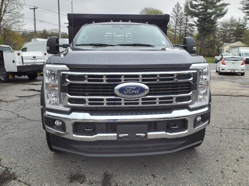 new 2024 Ford F-550 Super Duty car