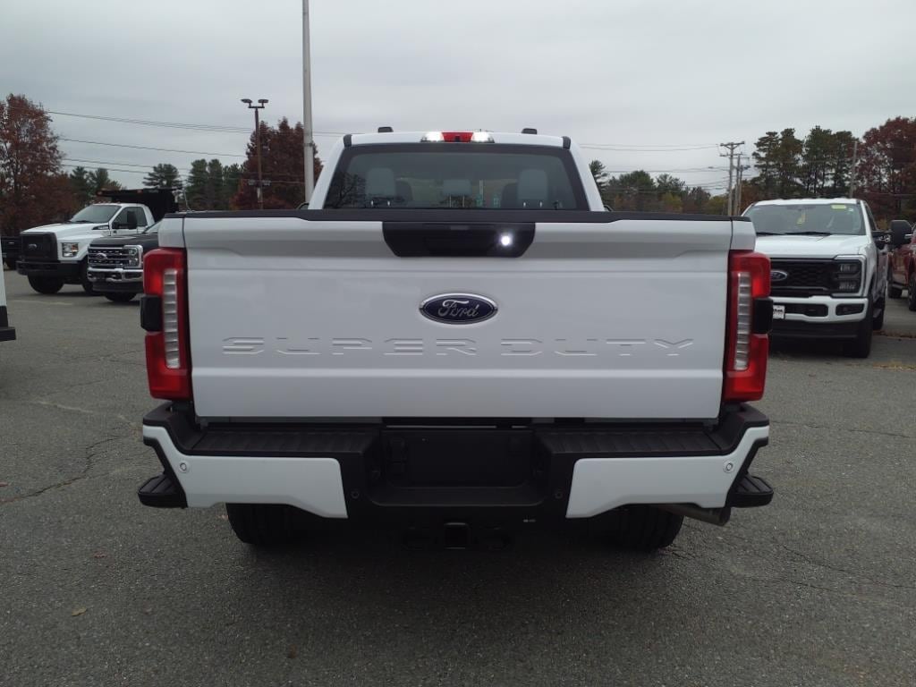 new 2024 Ford F-350 Super Duty car