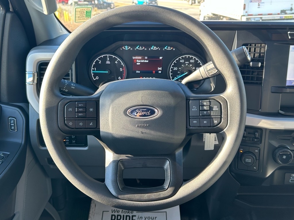 new 2024 Ford F-350 Super Duty car